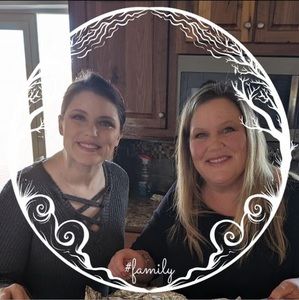 Meet your Posher, Joy